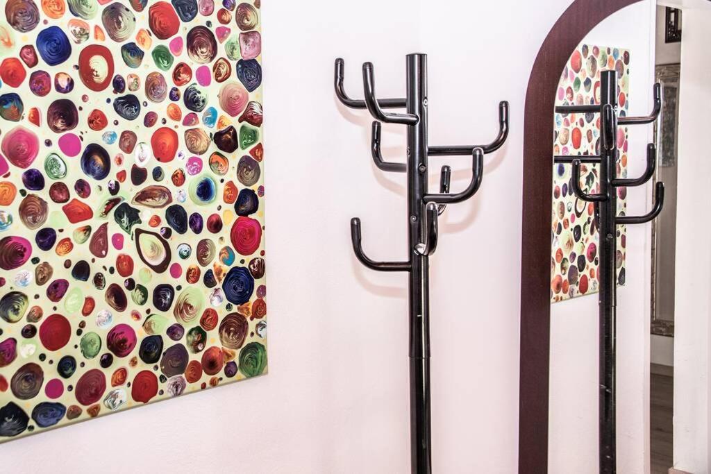 Apartment Pouringraz Fuer Kunst- Und Tennisliebhaber 외부 사진