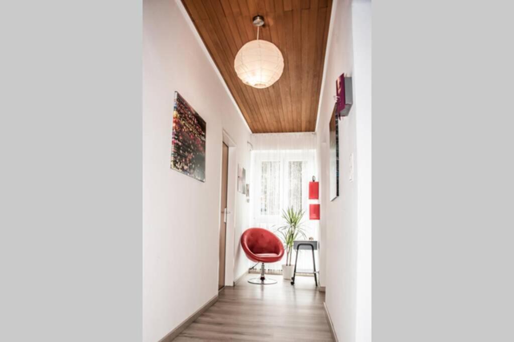 Apartment Pouringraz Fuer Kunst- Und Tennisliebhaber 외부 사진